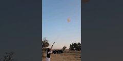 تأثير المسافة القريبة مع تشوك ضيق: هل رمي الطيار يتغير فعلًا؟